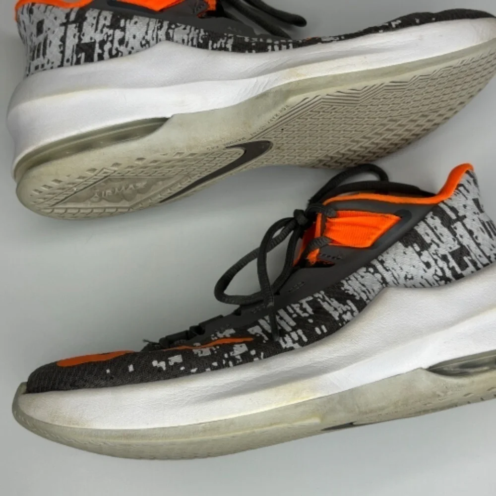 Nike Air Max Sneaker Shoes Infuriate II Boys Size 5 Youth Gray Orange Basketball
